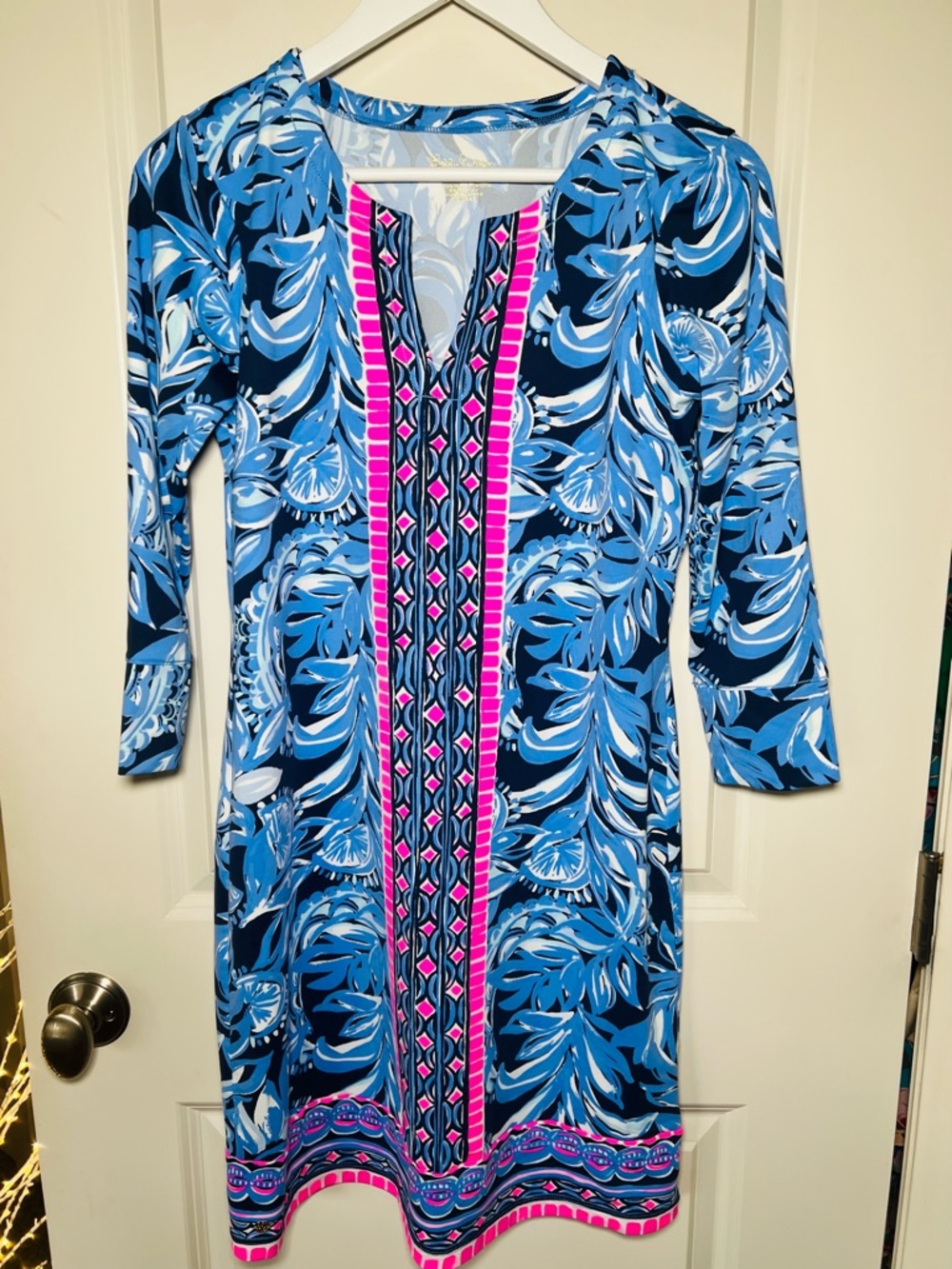 Lilly Pulitzer UPF 50 Nadine Dress “Chilly Lilly” size Small - Picture 3 of 12